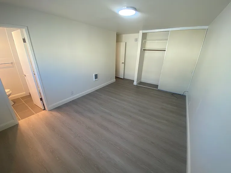 411 Euclid Ave #12 — Photo 8