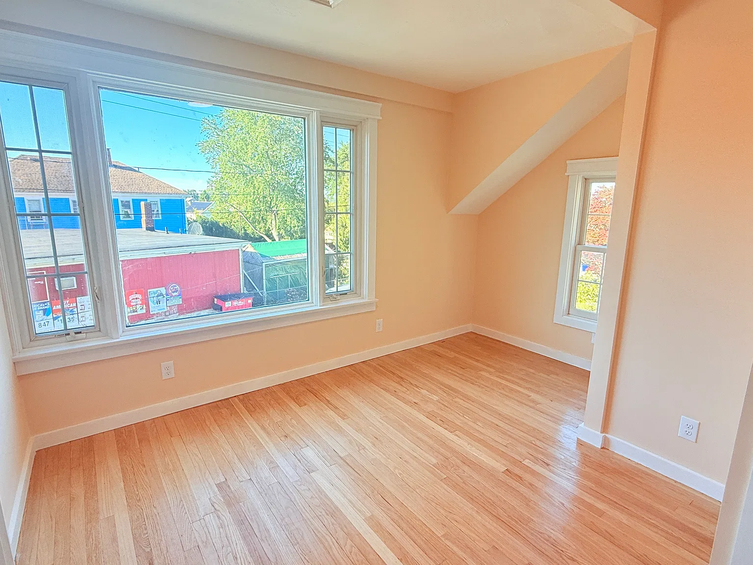 2 bed, 740 sqft, $1,950 — Photo 4