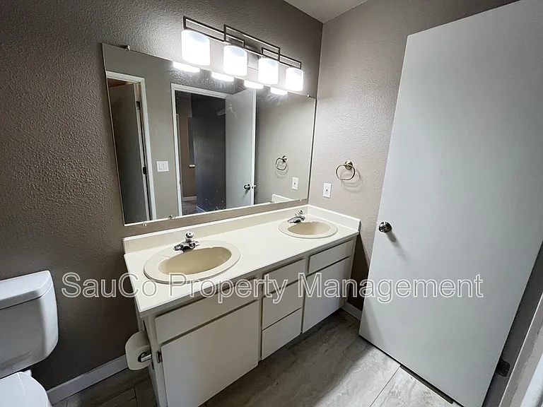 20635 NW Lapine Way — Photo 18