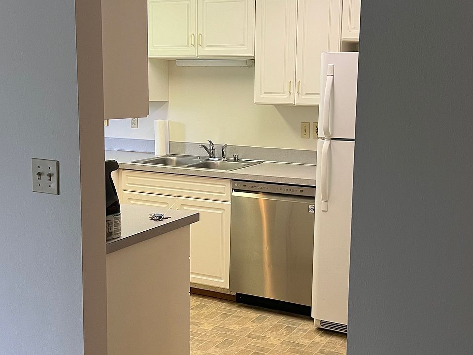 Kitchen with Oven, Stove top, Dishwasher.