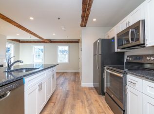 9 S Main St, Topsfield, MA 01983