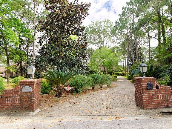 5th image of 2420 Edgewater Dr