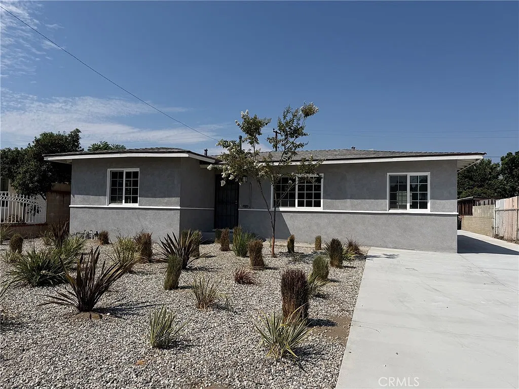 3 bed, 1156 sqft, $3,100 — Photo 1