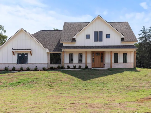 14509 Woodland Creek Dr, Lindale, TX 75771