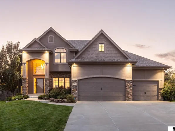 19721 O Cir, Omaha, NE 68135
