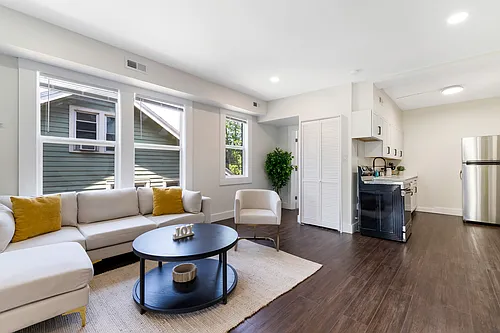 13476 Clifton Blvd #201 Photo 1