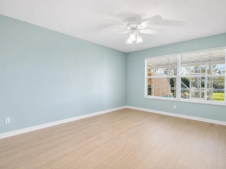 3277 SE Glacier Ter — Photo 10