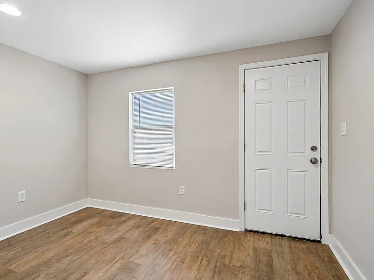 615 Malcolm X Blvd — Photo 12
