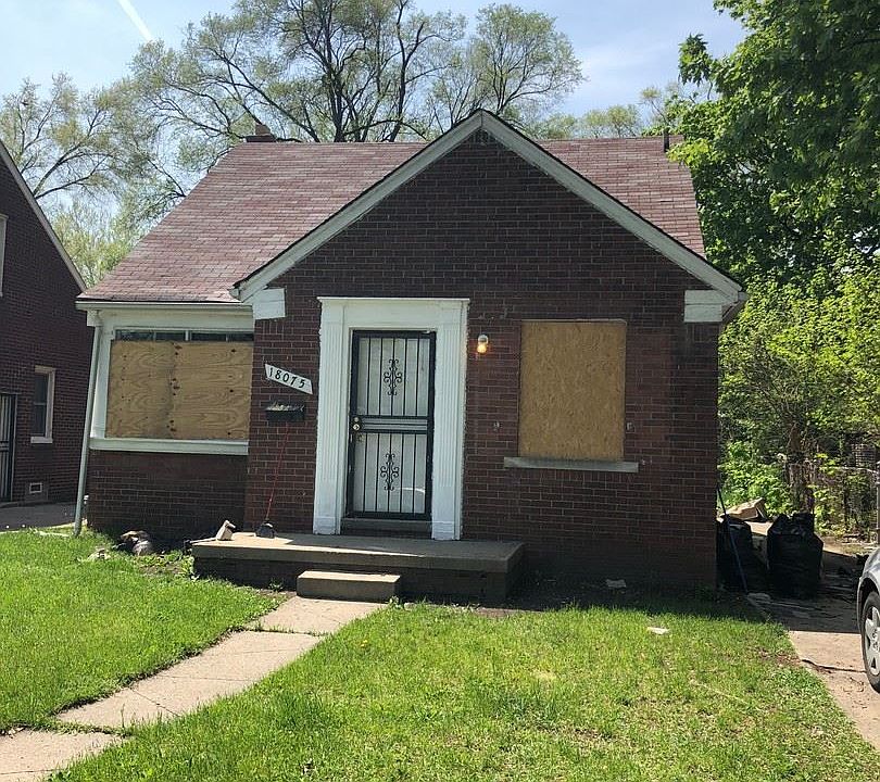 2nd image of 18075 Stansbury St