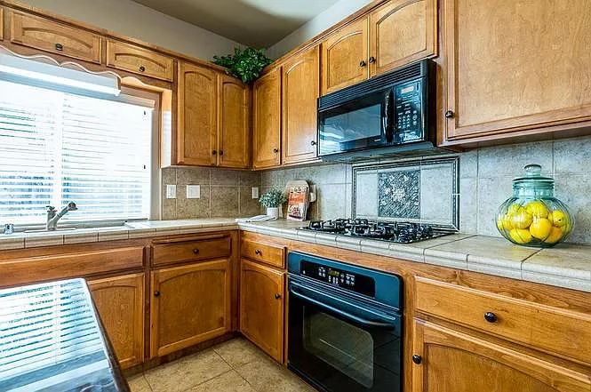 2944 Norwich Ave #2944 — Photo 6