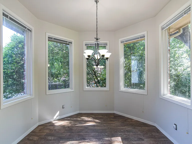 1113 Shady Oaks Cir — Photo 11