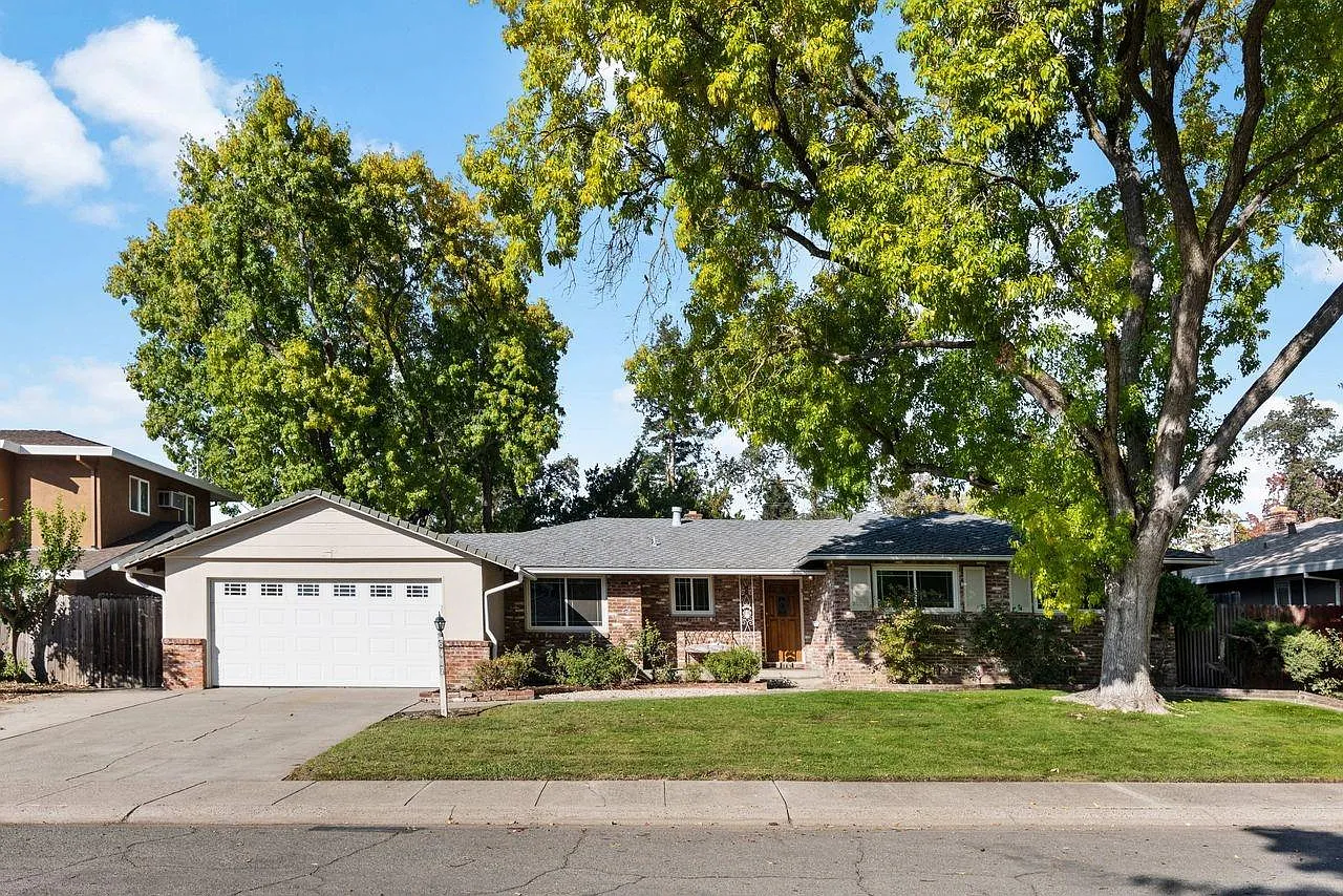 6457 Holstein Way photo 1