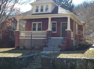 214 W Liberty St, Staunton, VA 24401