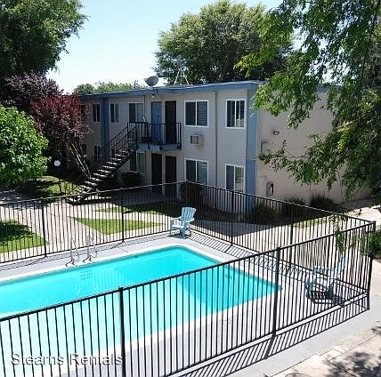 2nd image of 221 Quincy St APT 29