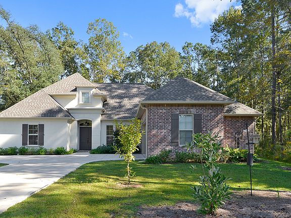2nd image of 1755 Old Mandeville Ln
