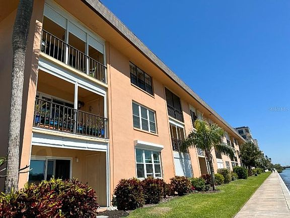 5th image of 7930 Sun Island Dr S APT 302