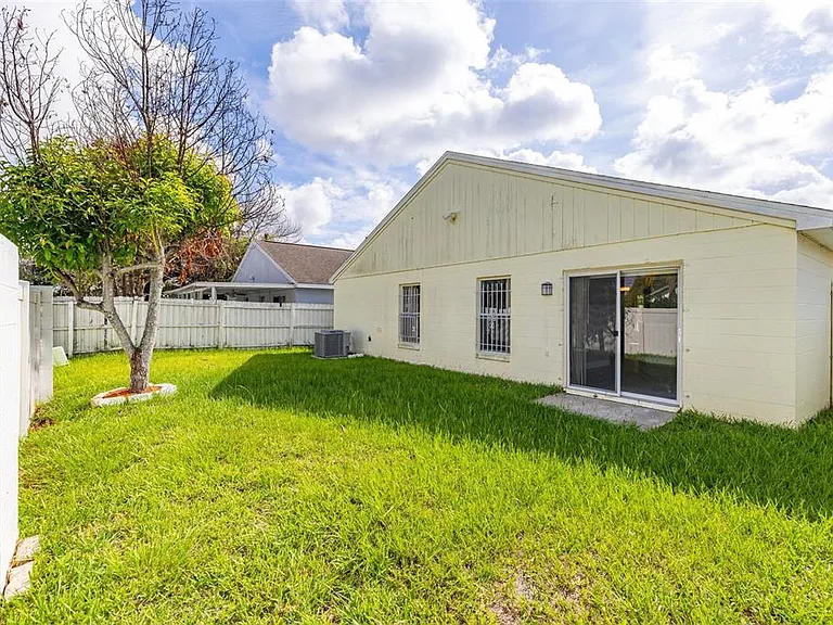 11218 Worley Ave — Photo 40