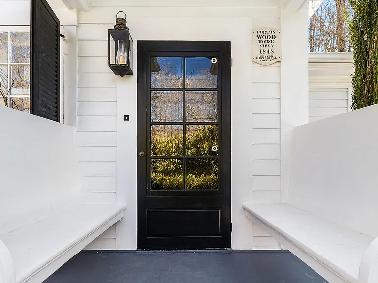 145 Lyons Plain Rd — Photo 4