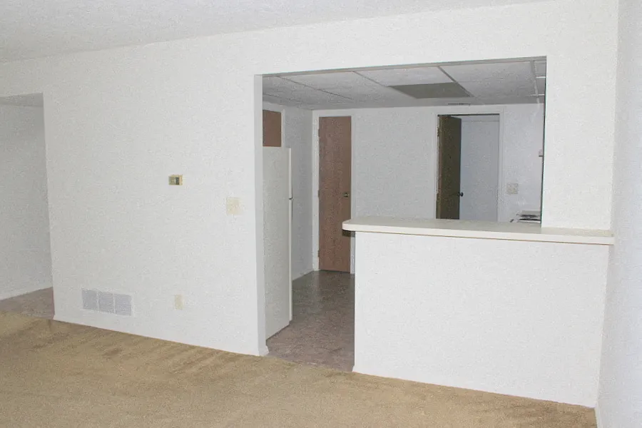 2478 Spring Valley Pike — Photo 4