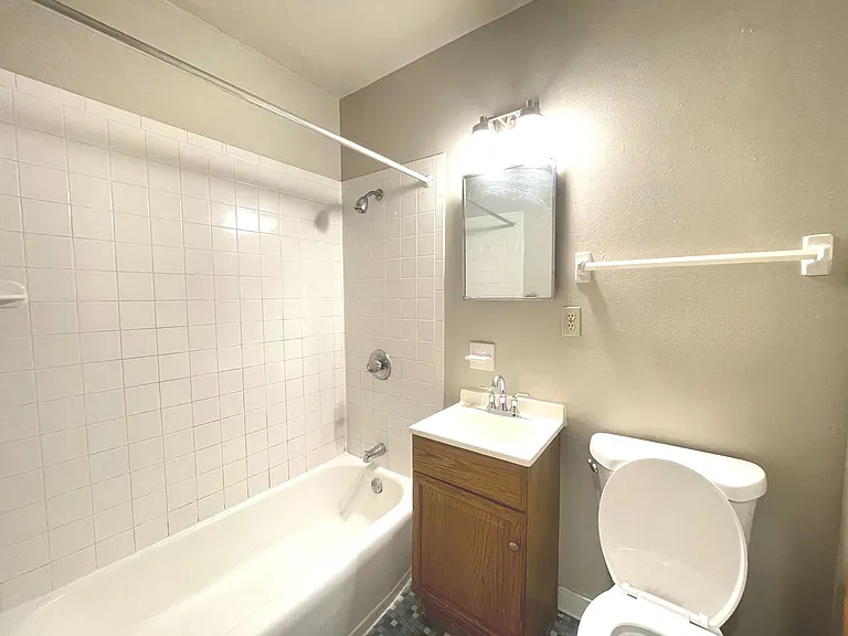 1112 Knapp — Photo 22