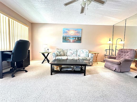 3rd image of 124 Ventnor F #124