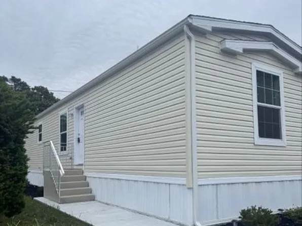 1476 Route 38 Trailer 16, Hainesport, NJ 08036