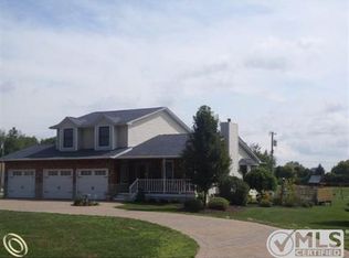 3423 Wynns Mill Rd, Metamora, MI 48455