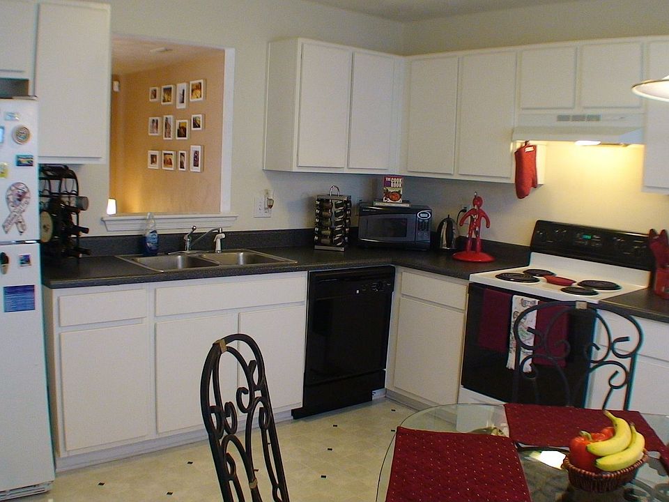 1st image of 304 Civil Ct APT D