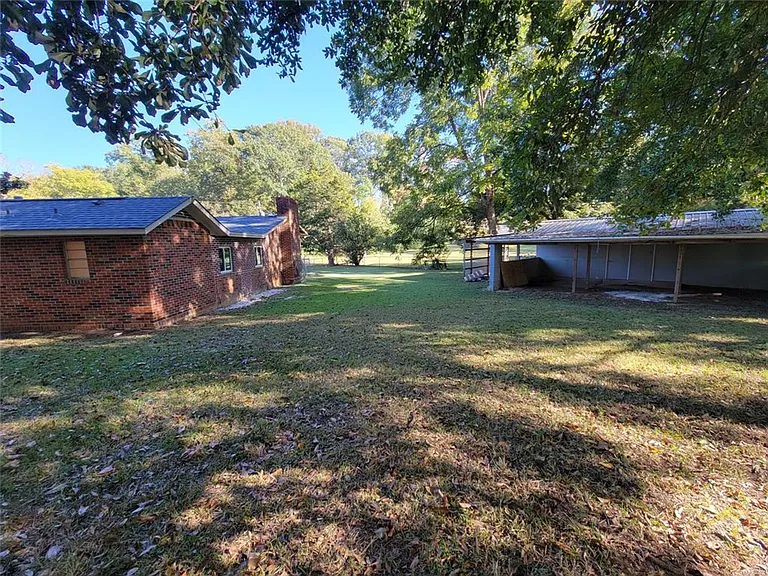 950 Karen Rd — Photo 18