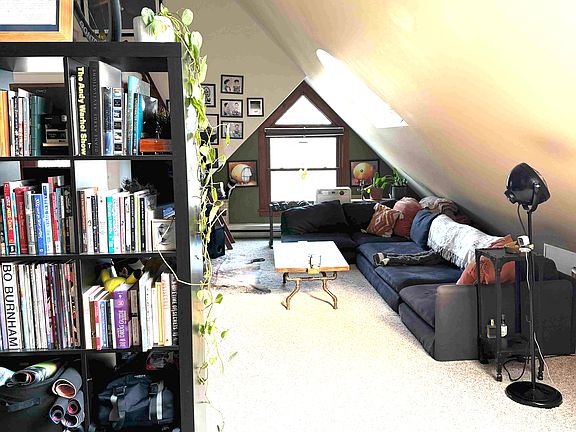 4th image of 2368 NW Lovejoy St #3