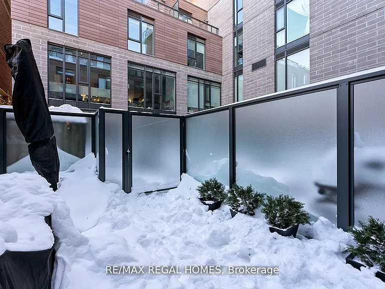 1238 Dundas St E #Townhouse 110 — Photo 35