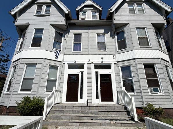 367 Howard Ave #1L