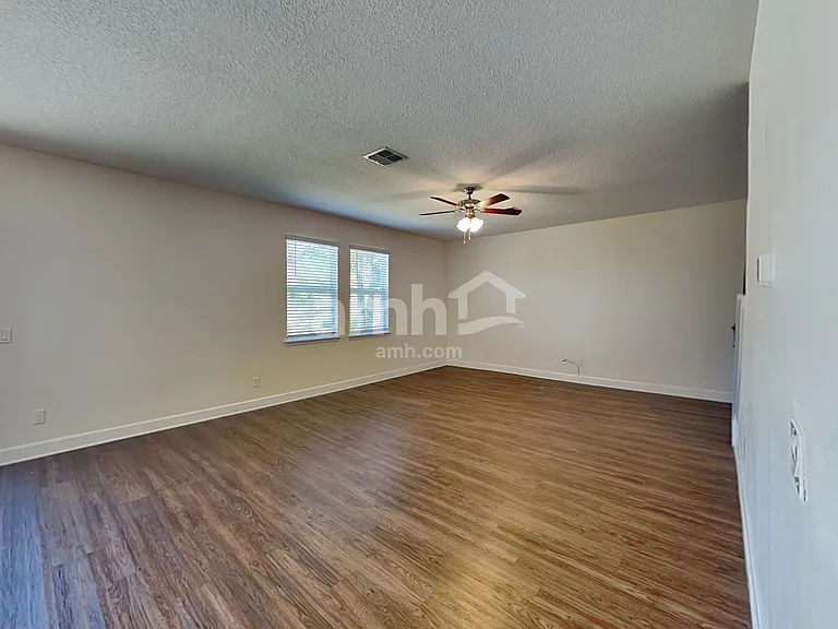 242 Crestrun Loop — Photo 8