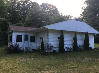 1 Country Club Dr, Hampden, MA 01036