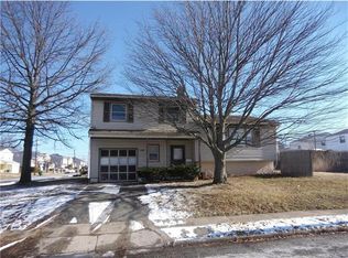 1010 Rudyard Dr, Perth Amboy, NJ 08861