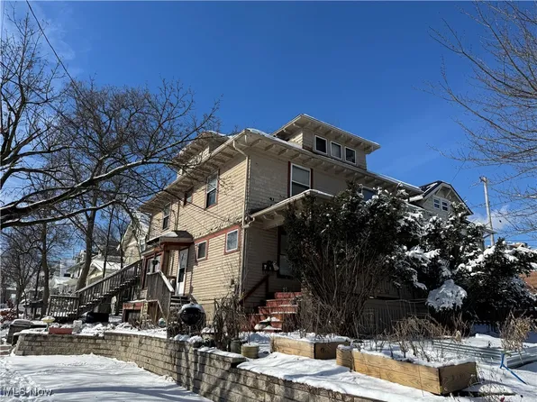 54 S Portage Path, Akron, OH 44303