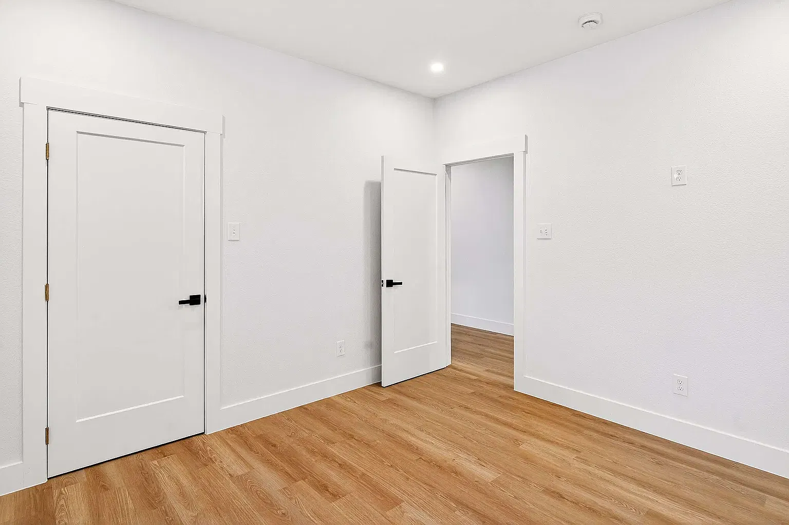 1 bed, 560 sqft, $1,300 — Photo 4