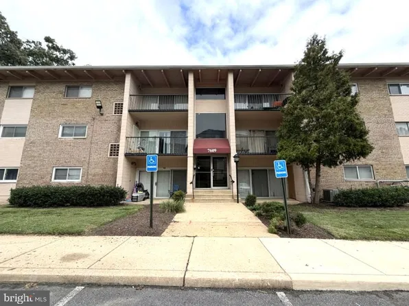 7609 Fontainebleau Dr APT 2208, Hyattsville, MD 20784