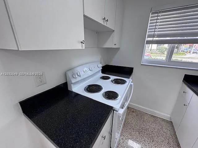900 SW 5th Ave #3 — Photo 28