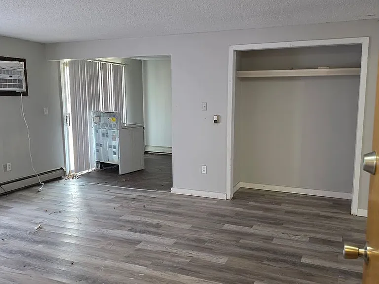 800 N Omaha Ave — Photo 18