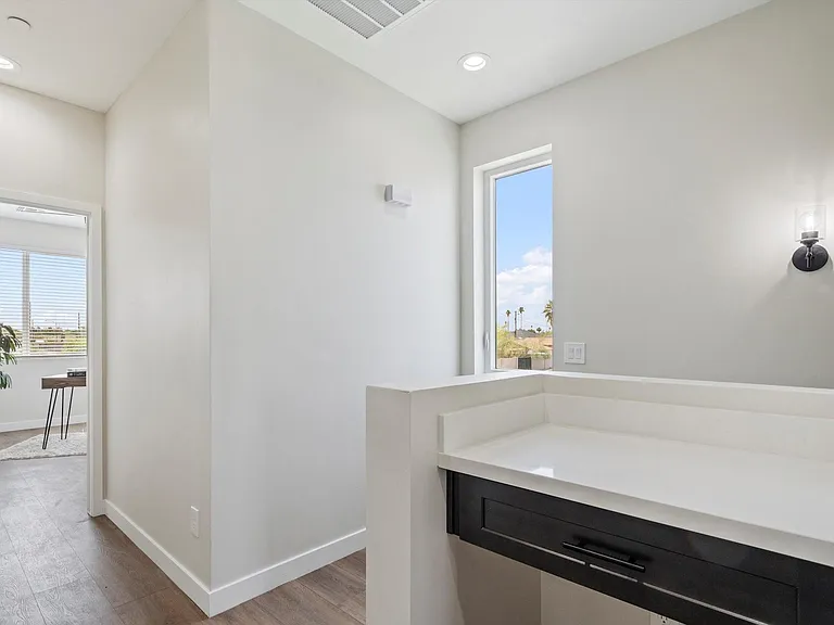1642 E Monte Vista Rd #5 — Photo 14