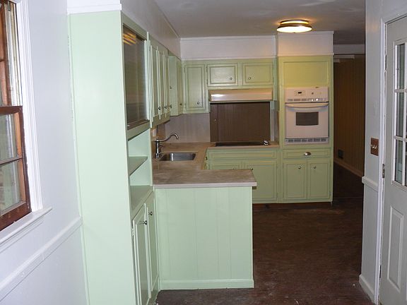 5th image of 4307 Bonaparte Dr