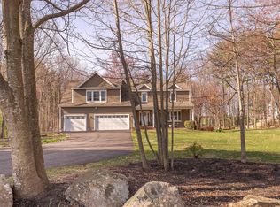 20 Ledgewood Dr, Portland, ME 04105