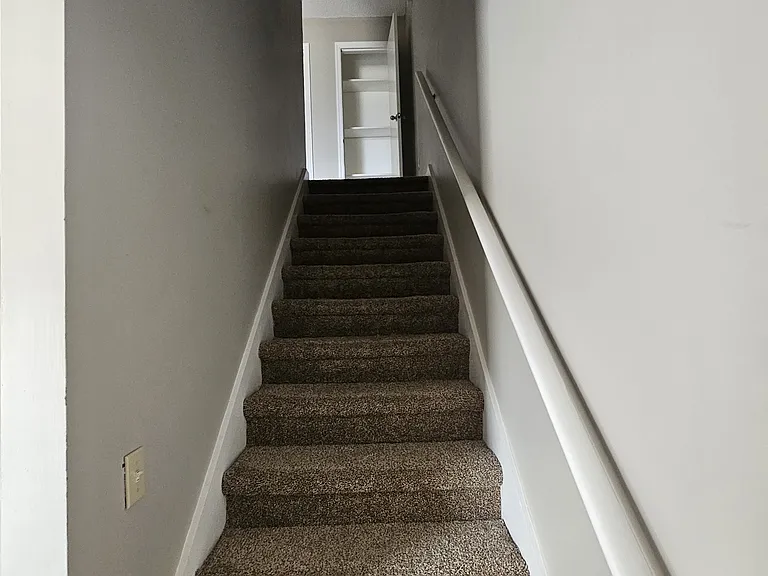 1411 Brookline Ave SW #21 — Photo 5