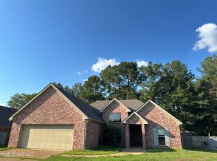 312 Bullock Cir, Richland, MS 39218