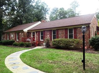 5515 Buxton Ct, Chester, VA 23831