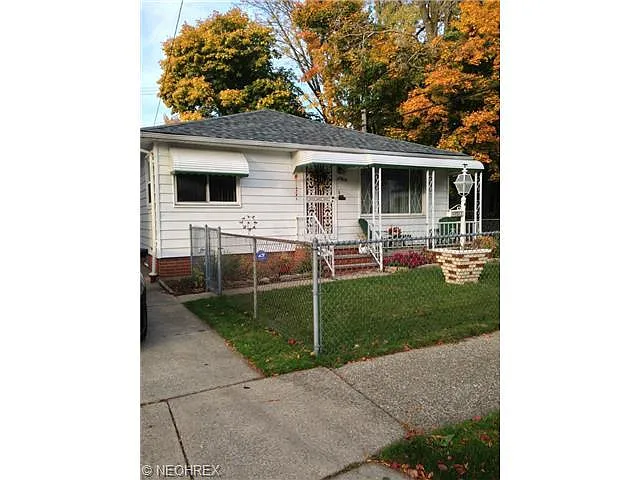 11913 Princeton Ave photo 1