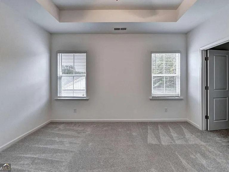 477 Danville Ave — Photo 32