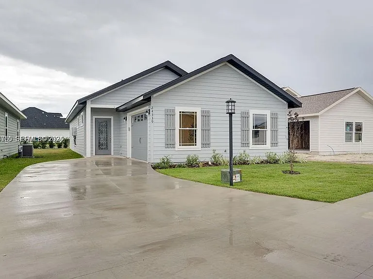 24722 SW 21 Lane Other City In The State — Photo 26