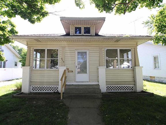 2nd image of 215 S 10th St